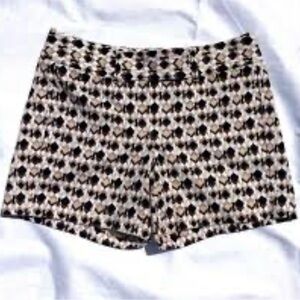🤍🌷💎White House Black Market High Waist Patterned Shorts